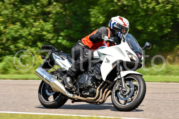 https://zellphoto.se/produkt/0481/